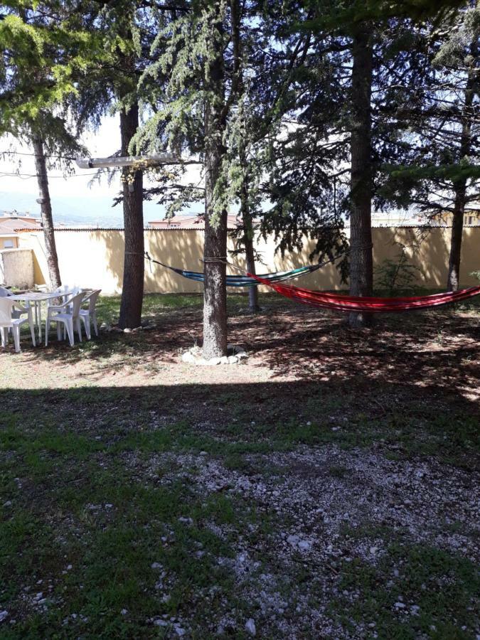 Villa Immersa Nel Verde L'Aquila Bagian luar foto